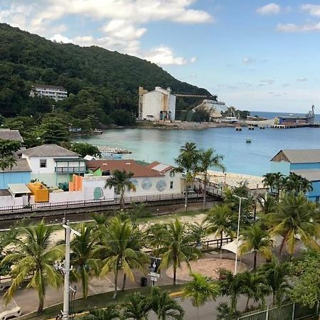 Studio 6 At Turtle Beach Towers オーチョ・リオス エクステリア 写真